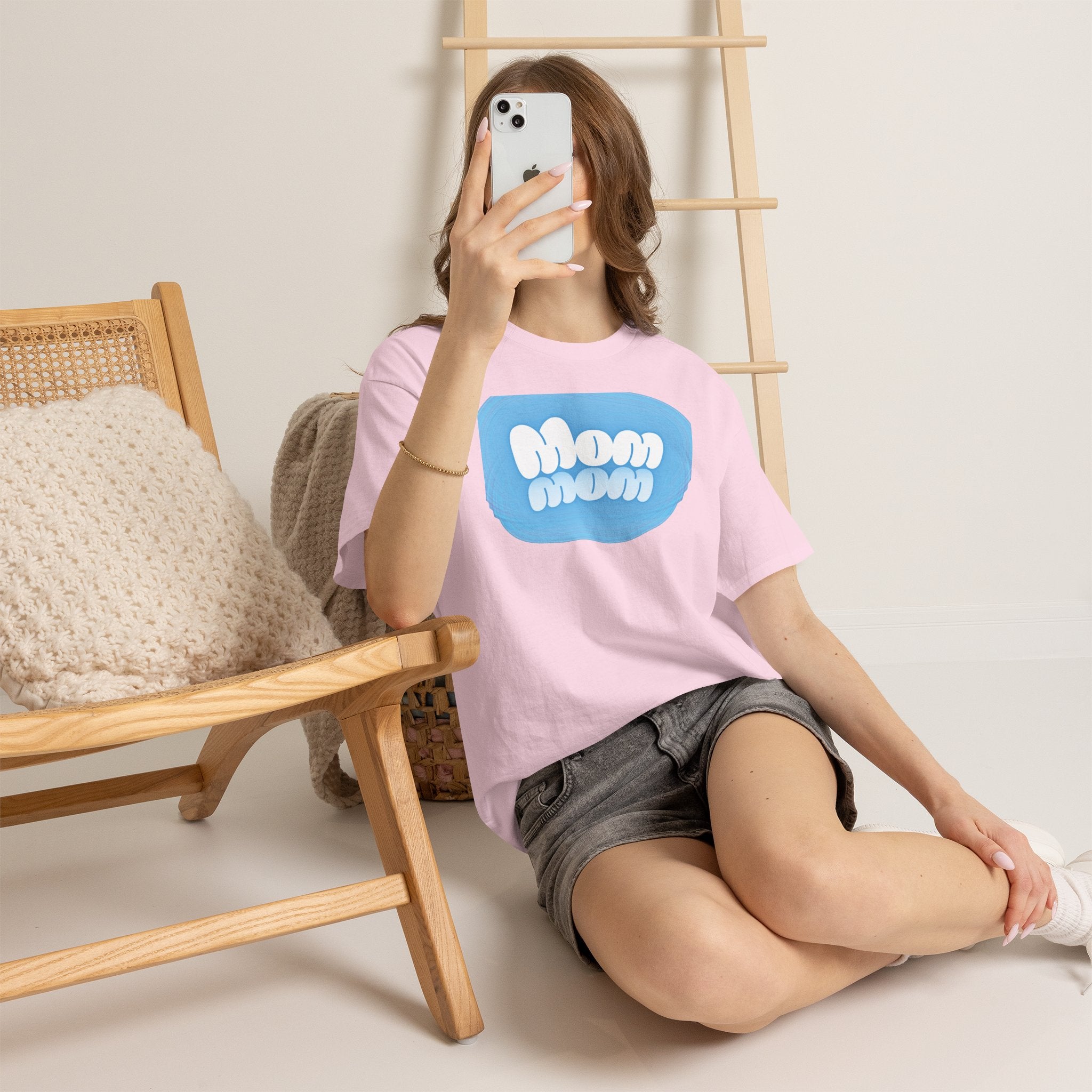Retro Bubble Text Mom Tee - Blue