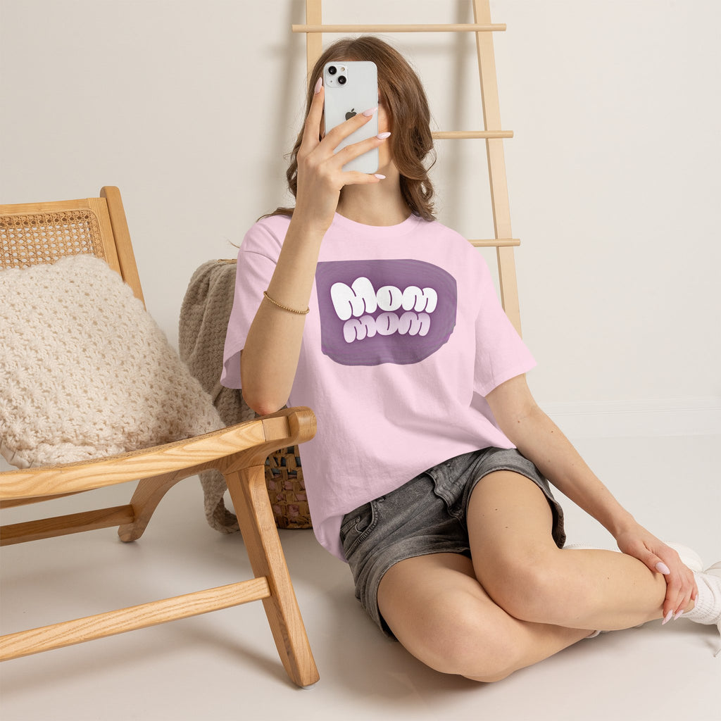 Retro Bubble Text Mom Tee - Lavender