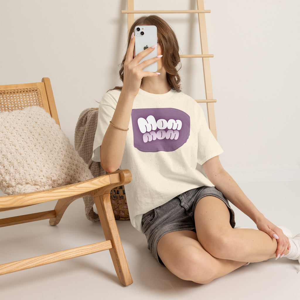 Retro Bubble Text Mom Tee - Lavender