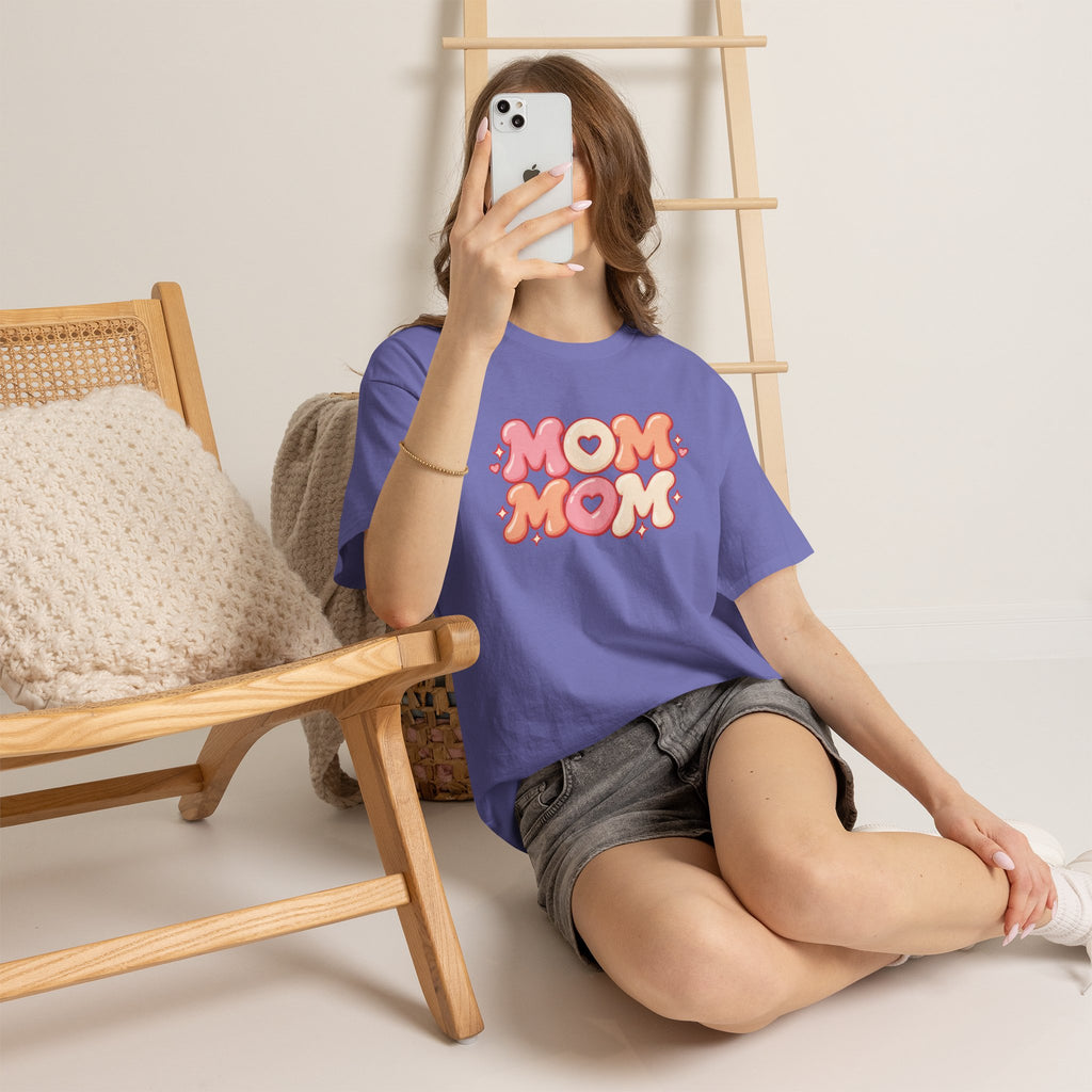 Retro Bubble Text Mom Tee