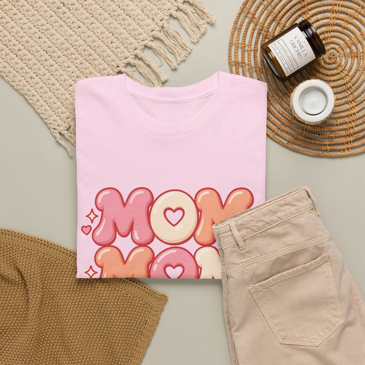 Retro Bubble Text Mom Tee