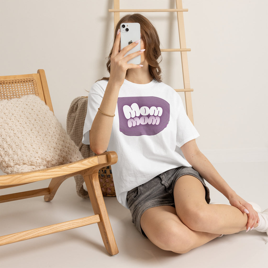 Retro Bubble Text Mom Tee - Lavender